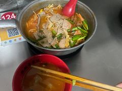 -铁锅哥米线