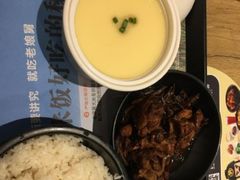 -老娘舅餐厅(黄龙体育中心店)