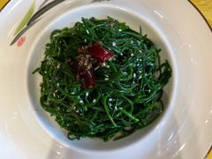 炝拌草原沙葱-德乐海蒙餐