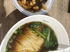 罗汉上素面-君东记本帮面馆(天钥桥路店)