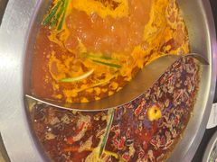 -沸炉重庆老火锅(军事博物馆店)