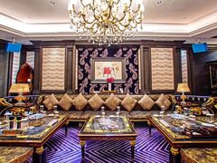 -白玉兰广场停车场