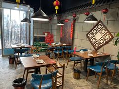 大堂-超越炭火牛蛙火锅鸡(河东店)