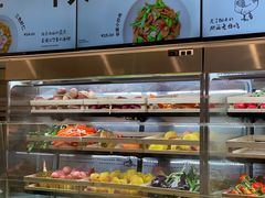 自助取餐区-老乡鸡(上海白玉兰广场店)