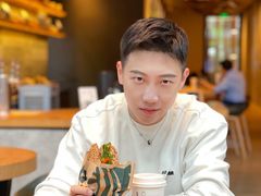 -星巴克臻选(杭州嘉里中心1F店)