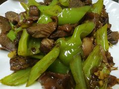 尖椒护心肉-老健康贾姨原味馆