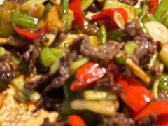 小炒黄牛肉-魏铭鱼头捞饭(晋阳路店)