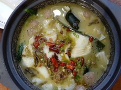 -周鱼小馆石锅酸菜鱼(活力汇店)