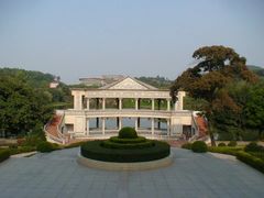 -南国桃园旅游度假区