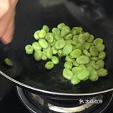 当季蔬菜之清炒蚕豆米