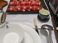 -红鼎豆捞·非遗鲍皇汤火锅(宝丰路店)