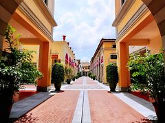 -佛罗伦萨小镇广佛名品奥特莱斯(疏港路店)