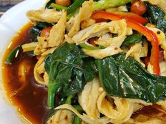 菠菜面筋-柴窝堡玉兰辣子鸡(碱泉三街店)