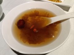 银耳汤-江城小馆陕南妈妈菜·全球旅行餐厅(钟楼店)