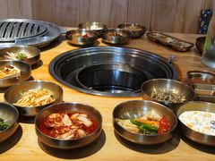 十道正宗韩国小菜-金顺韩式烤肉·网红烤肉店(广利路店)