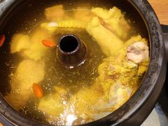 -云海肴·汽锅鸡·云南菜(天山百盛优客店)