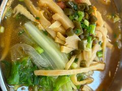 -卓雅桂林米粉