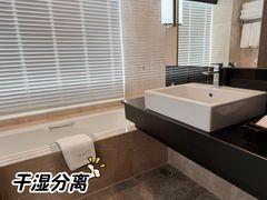 -曼谷湄南河畔华美达广场酒店