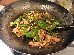 -费大厨辣椒炒肉(高铁吾悦广场店)