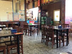 大堂-金卯白肉罩火烧