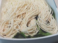 -左庭右院鲜牛肉火锅(浦江欢乐颂店)