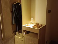 -LANN I 蘭泰式古法按摩(889广场店)