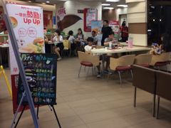 大堂-肯德基(东直门来福士店)