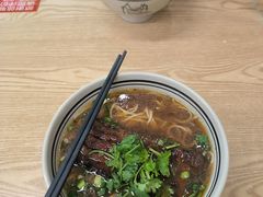-小马牛肉面·牛骨熬制(南京博物院店)