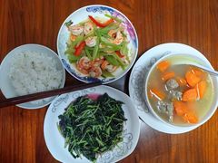 -苏州雏渐肥月嫂