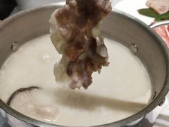 -红鼎豆捞·非遗鲍皇汤火锅(宝丰路店)