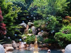 -七彩云南古滇温泉山庄