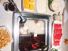 -海底捞火锅鲜切牛肉主题店(长寿路店)