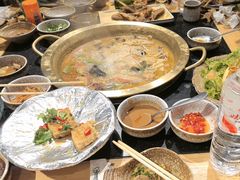 -顶顶汤火牛排火锅·经典铜锅涮肉