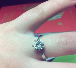 -威德钻石-克拉钻大本营(南京东路店)