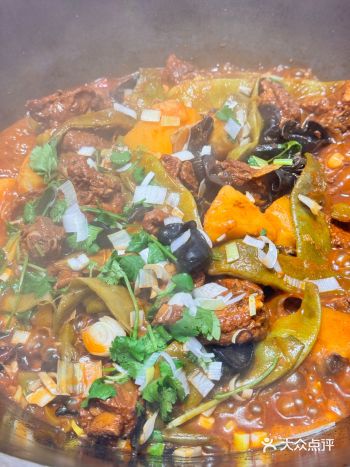 周六中午来的没多少人，然后1点左右突然人多了起来