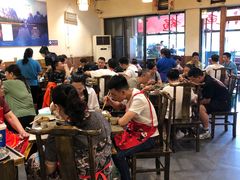 大堂-肖肖酸萝卜鱼火锅(总店)