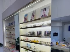 -视野联行眼镜·蔡司·控优点授权(长白万象汇店)