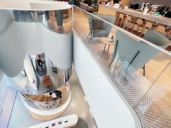 -蔚来中心(北京中关村店)