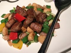 黑椒爆炒雪花牛肉粒-皇朝会.经典传统粤菜(外滩店)