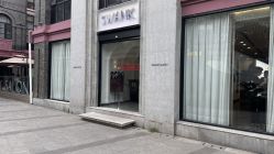 -SWANK SALON