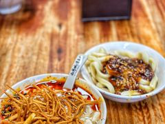 -小谭豆花(西大街店)