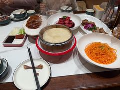 -梅利汴京烤鸭•开封豫菜地标店(东大街店)