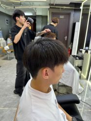 -藤野造型烫发染发