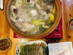 石橄榄炖鸡-洪大厨鸡煲(福田店)