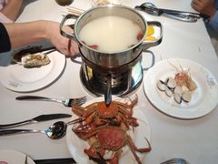 -领鲜活海鲜榴莲自助火锅(东门店)