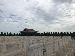 -万国公墓
