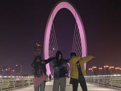 -南京眼步行桥