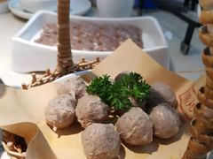 -左庭右院鲜牛肉火锅(浦江欢乐颂店)