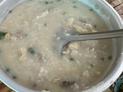 -洲心明记烧肉大粥(总店)