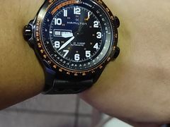 -亨得利钟表商店